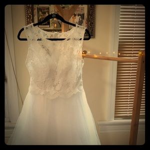 Brand New Wedding Dress lace overlay